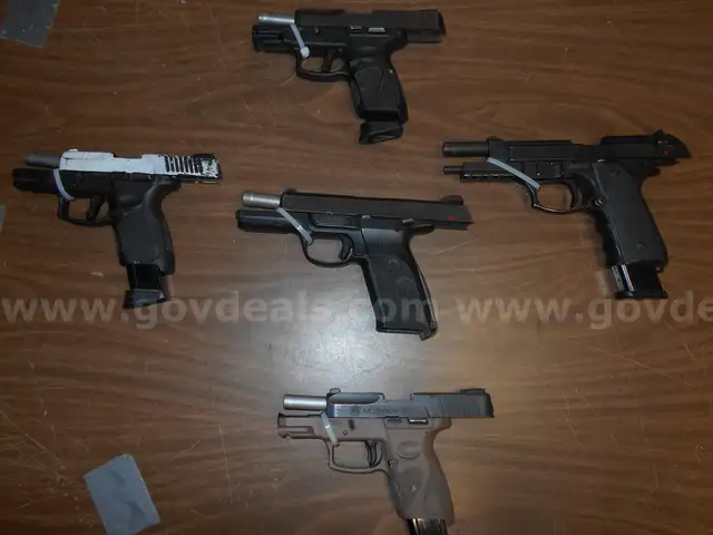 FIREARMS lot of 5 handguns 9mm