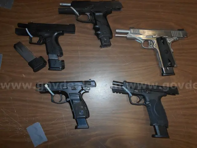 FIREARMS lot of 5 handguns