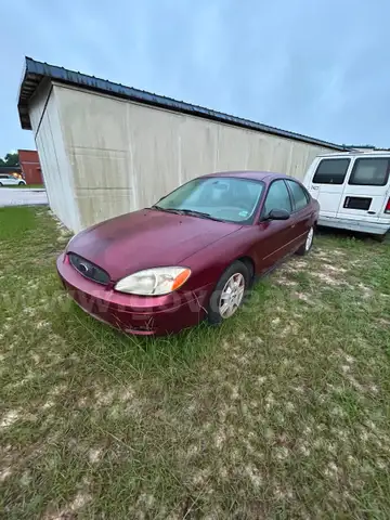 2005 Ford Taurus