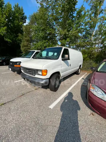2004 Ford Econoline