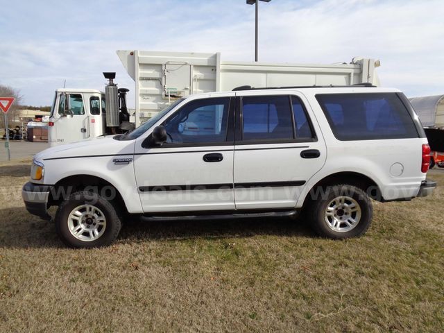 2000 Ford Expedition | AllSurplus