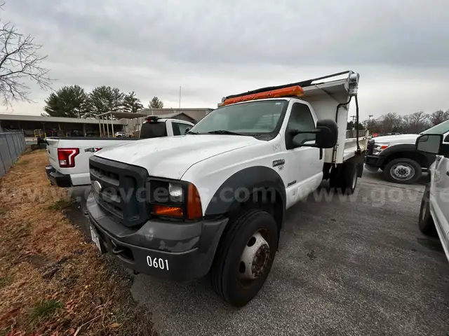 2006 Ford F-550 XL Super Duty