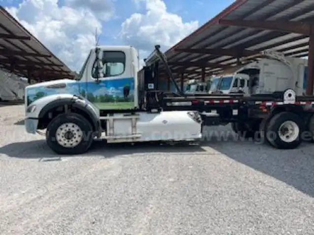 2016 Freightliner M2 112 Roll Off