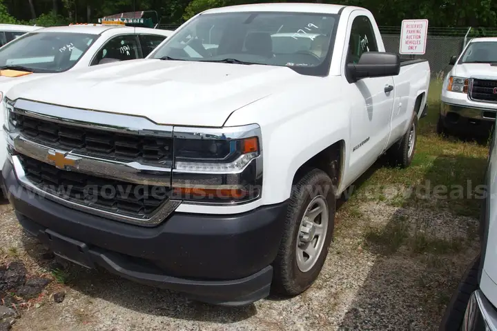 2017 Chevrolet Silverado 1500  **Very Low Miles**