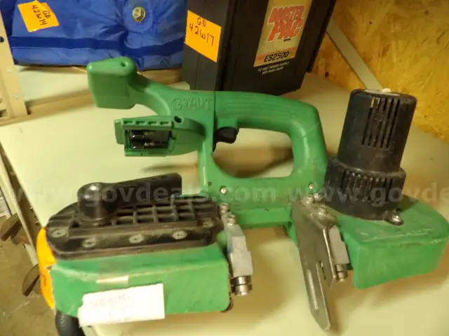 Stout Portable Band Saw