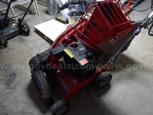 Troy-Bilt Chipper Vacuum