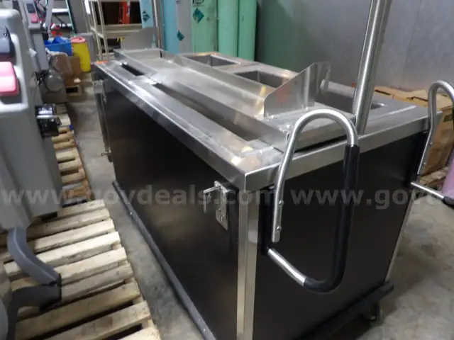 Lakeside Food Serving Cart