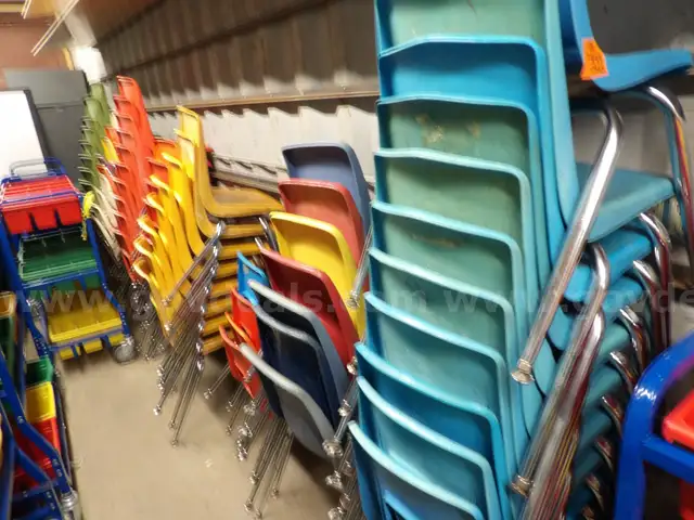 71 Student Chairs