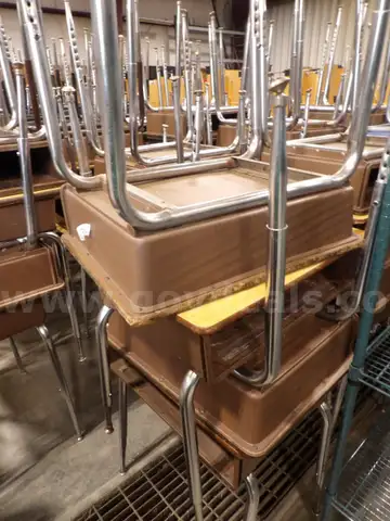 50 - Student Desks