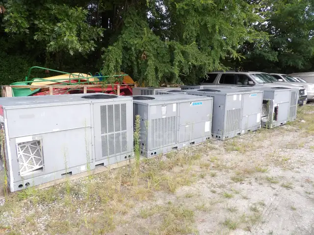 8 Commercial Heat Pumps