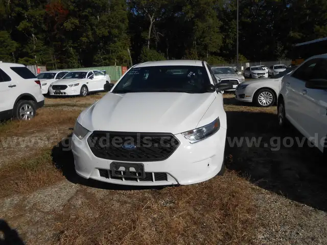 2015 Ford Taurus