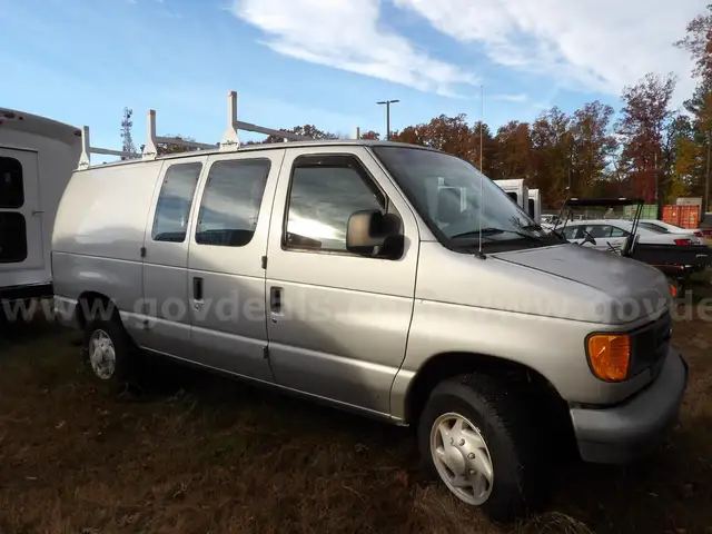 2005 Ford Econoline E350 SD Van