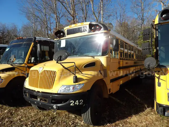 2009 International CE School Bus