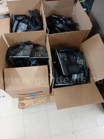 Sangoma Office Phones S306 and S505 models