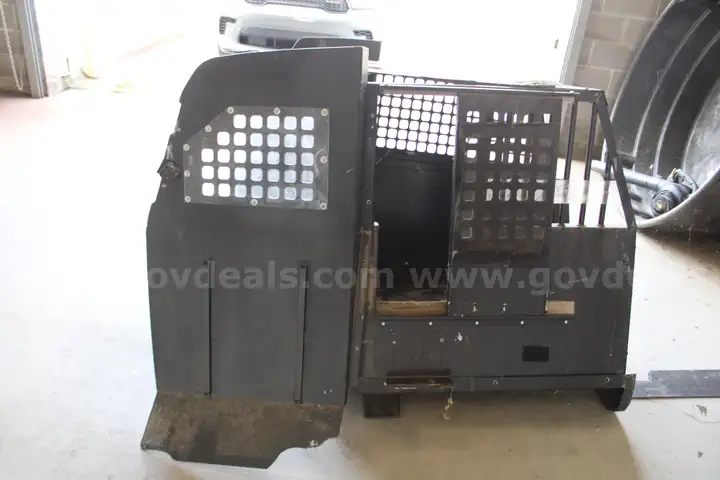 American Aluminum  K9 Kennel for Tahoe