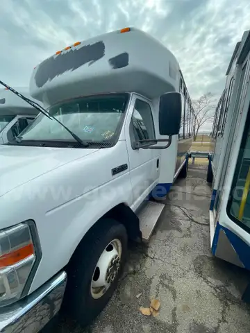 2013 Ford Econoline Para Bus