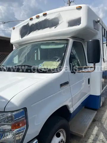 2014 Ford Econoline ADA Van