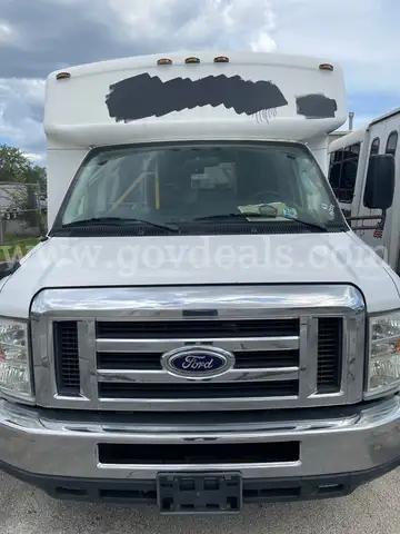 2014 Ford Econoline ADA Van