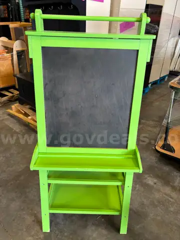 Little Partners Double-Sided Art Easel (GB-Legacy)