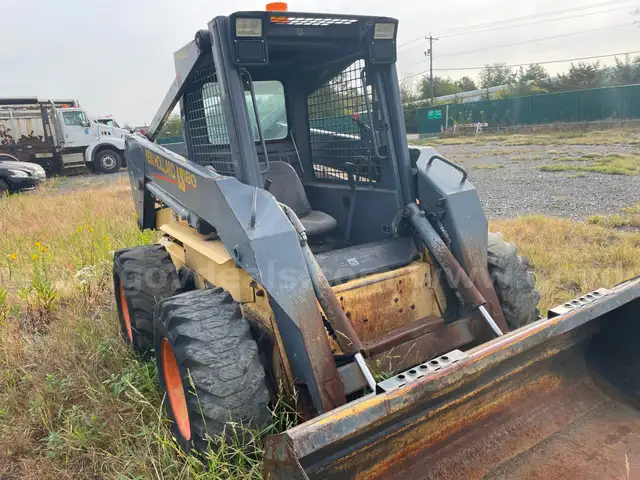 New Holland LS180 Skid Steer