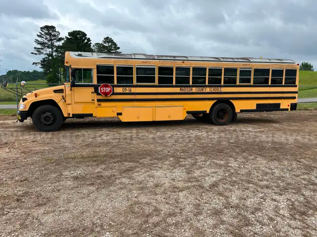 2009 Blue Bird Vision BUS, 6.7L L6 DIESEL.
