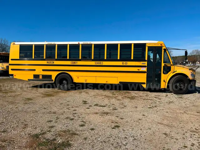2010 Freightliner B2 Bus Chassis Thomas C2