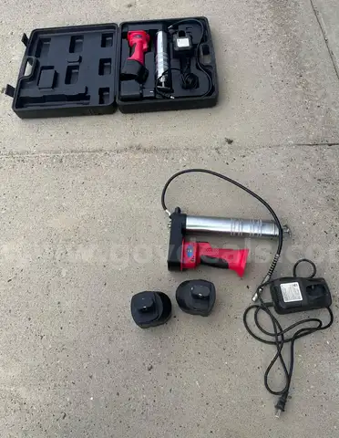 PowerFist Battery Powered Grease Guns Quantity 2