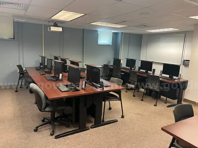 LOT of 8 Computer Mountable Desks
