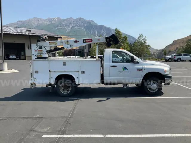 2009 Dodge Ram 3500 Crane Truck