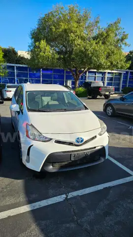 2016 Toyota Prius V Five