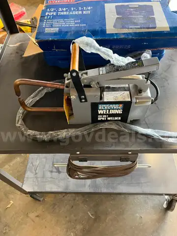 CHICAGO ELECT. SPOT WELDER
