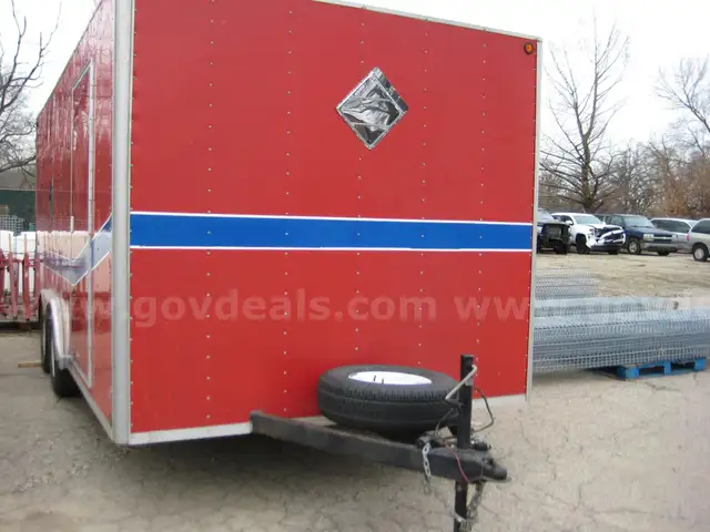 2003, ENCLOSED DAUL AXEL 18' TRAILER.