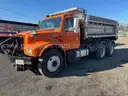 2001 International 4900 Dump Truck