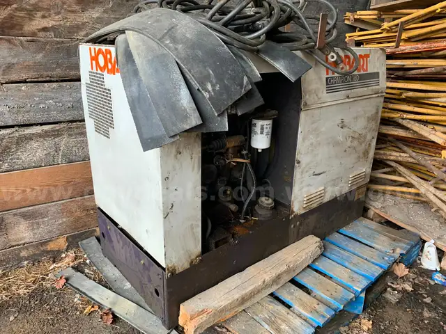 Hobart AC/DC Stick welder with 8000 Watt power Generator