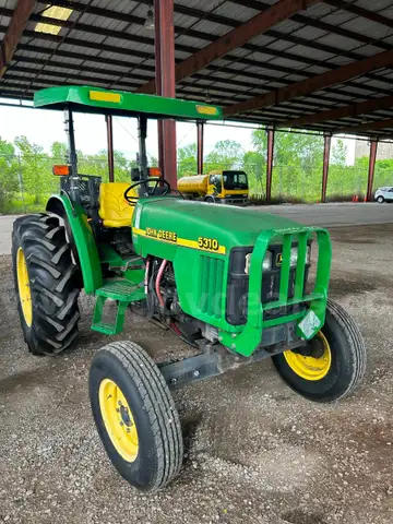 1999 John Deere Tractor