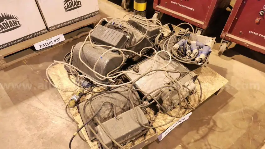 Assorted I-LITE Lights (Qty:6).