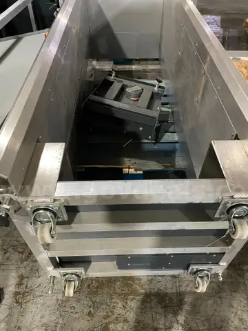 Smiths Detection B-Scan 16HR-LD 250 X-Ray People Screening Technology