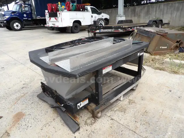 Bobcat Sand / Salt Spreader