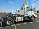 2017 Volvo VNM