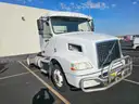 2016 Volvo VNM