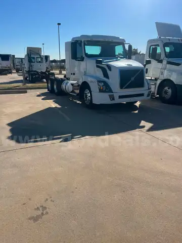 2017 Volvo VNL