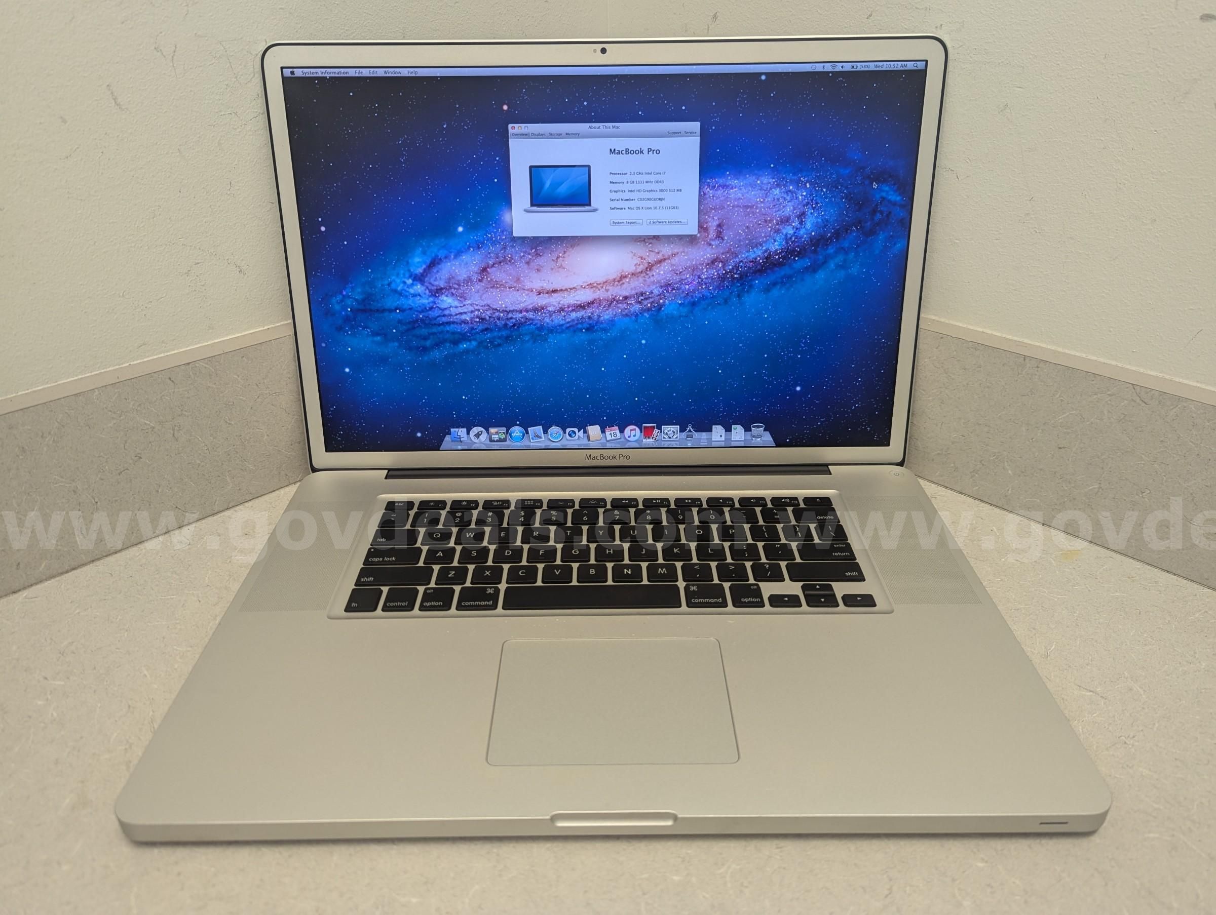 Apple MacBook Pro シルバー 17インチ 2010年 Apple MacBook Pro (2010) 17-inch 2.66 GHz 8GB RAM 512GB Storage