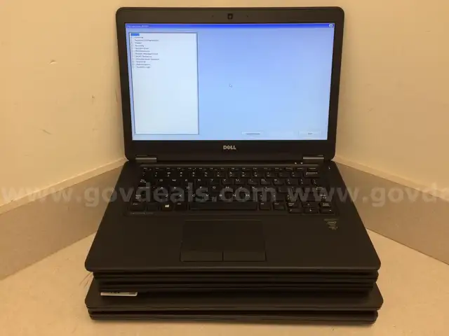 Lot of 5 Dell Latitude Laptops - 4 8th Generations, 1 5th Generation