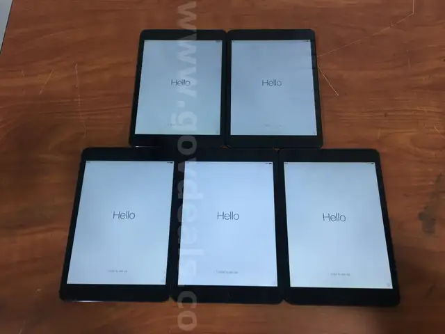 Lot of 5: Apple A1432 iPad Mini; 16 GB **Wi-Fi-ONLY UNLOCKED AND UNMANAGED**