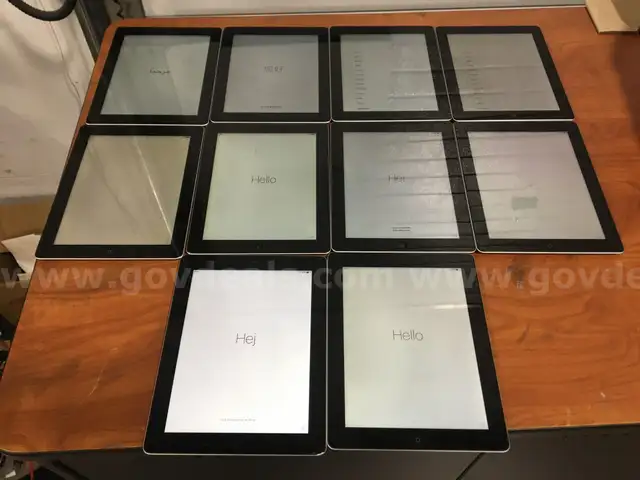 Lot of 10: Apple A1458 iPad (4th gen.); 32-16GB **Wi-Fi-ONLY UNLOCKED AND UNMANAGED**