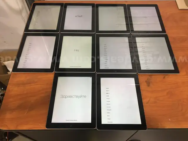 Lot of 10: Apple A1458 iPad (4th gen.); 32-16GB **Wi-Fi-ONLY UNLOCKED AND UNMANAGED**