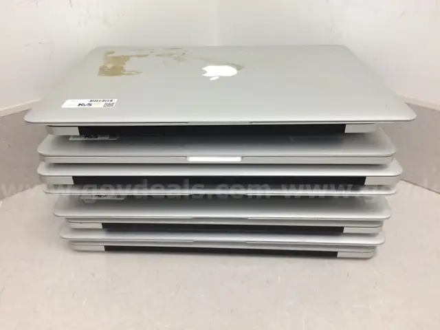 Lot of 10 Mixed Apple MacBooks