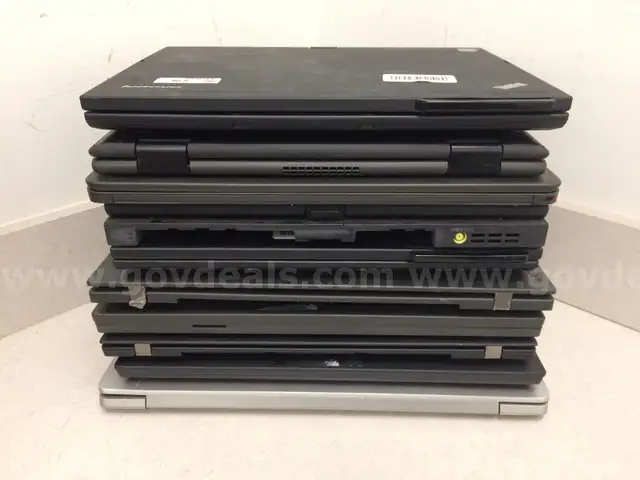 Lot of 10 Mixed Lenovo Laptops - NO OS