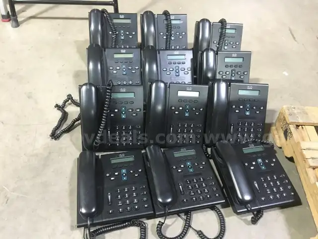 Lot of 12: Cisco 6921 Unified IP Phone (CP-6921-CL-K9)