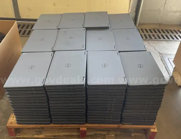 Dell Latitude 3120 BTX Laptops -   QTY OF 178 - Hard Drives Have Been WIPED/NOT REMOVED  *Please Note new shipping info